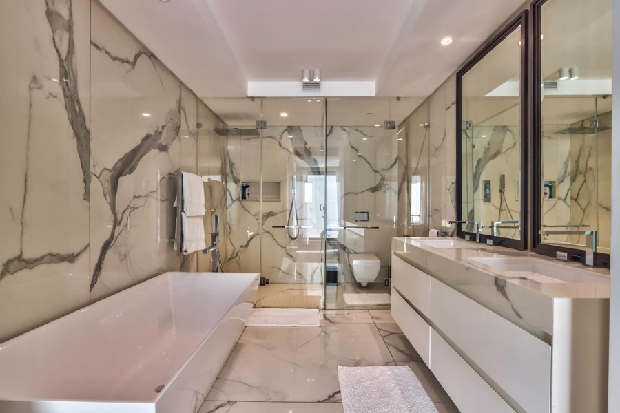 5 Bedroom Property for Sale in Bantry Bay Western Cape